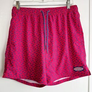 Vineyard Vines Men’s Swim Trunks Red with Blue Fish Small Preppy Old Money
